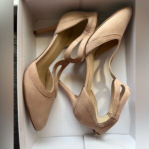 Nine West nude strappy heels 10.5